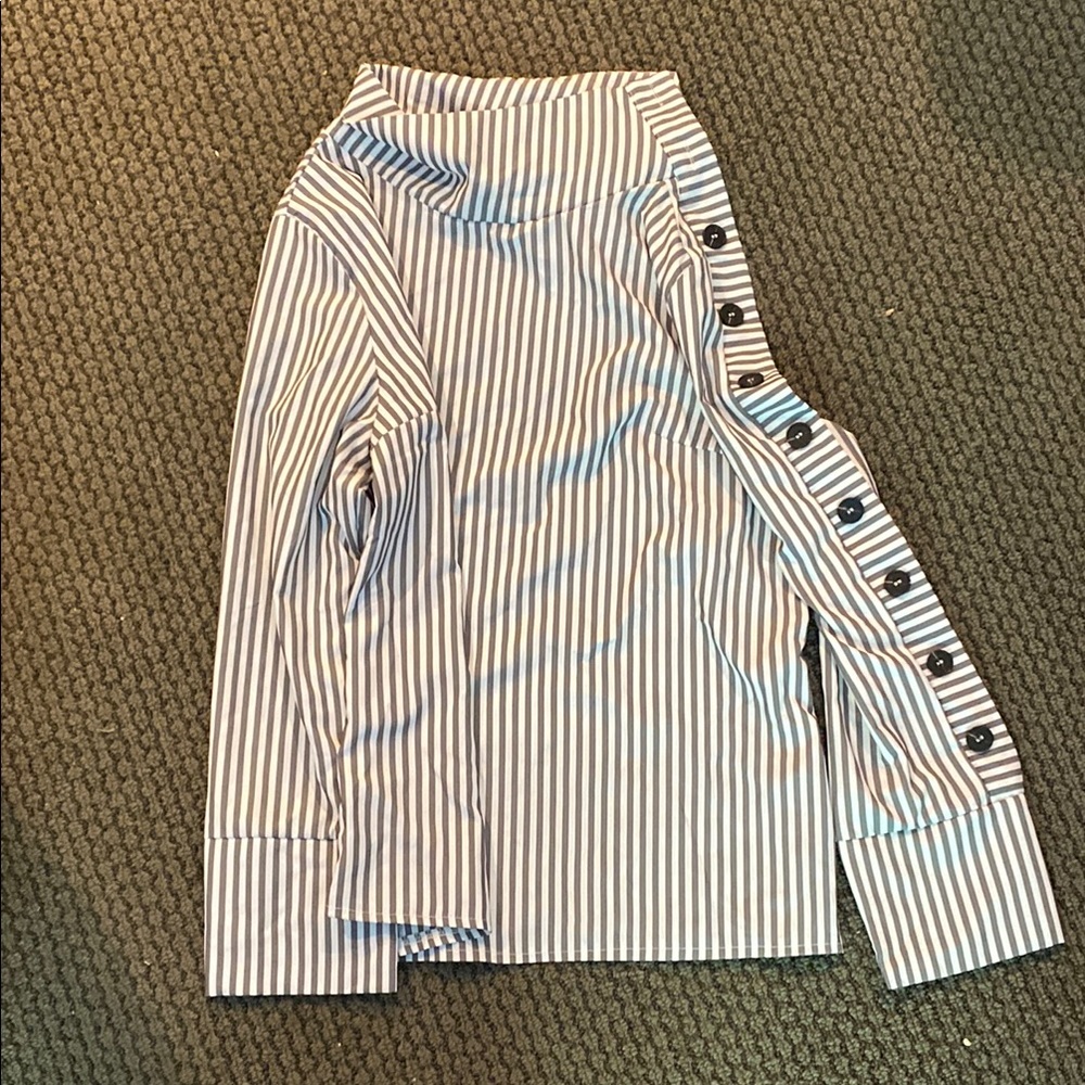 SHEIN Gray and White blouse